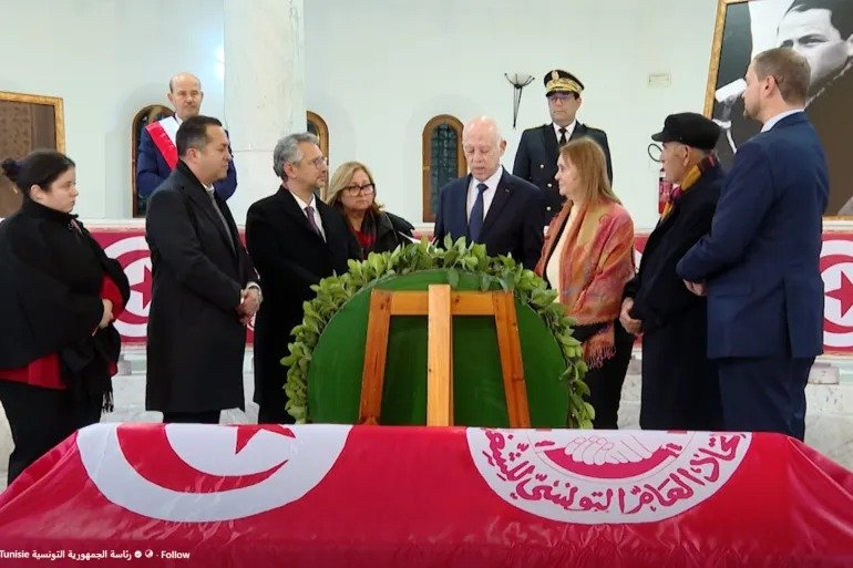 الرئيس التونسي : تونس ستدافع عن استقلالها رغم مناورات الخارج