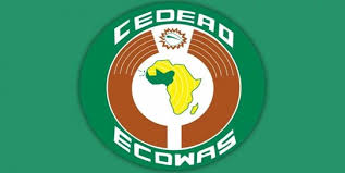 إيكواس ترفع آخر العقوبات عن غينيا بعد مسار الانتقال السياسي