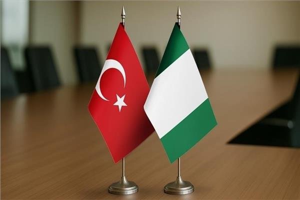 تركيا ونيجيريا توقعان اتفاقًا دفاعيًا لتعزيز قدرات مكافحة التمرد